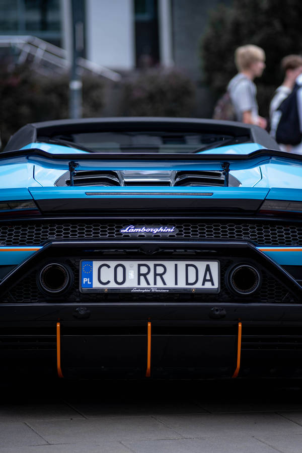 Partetrasera del Lamborghini Galaxy azul.