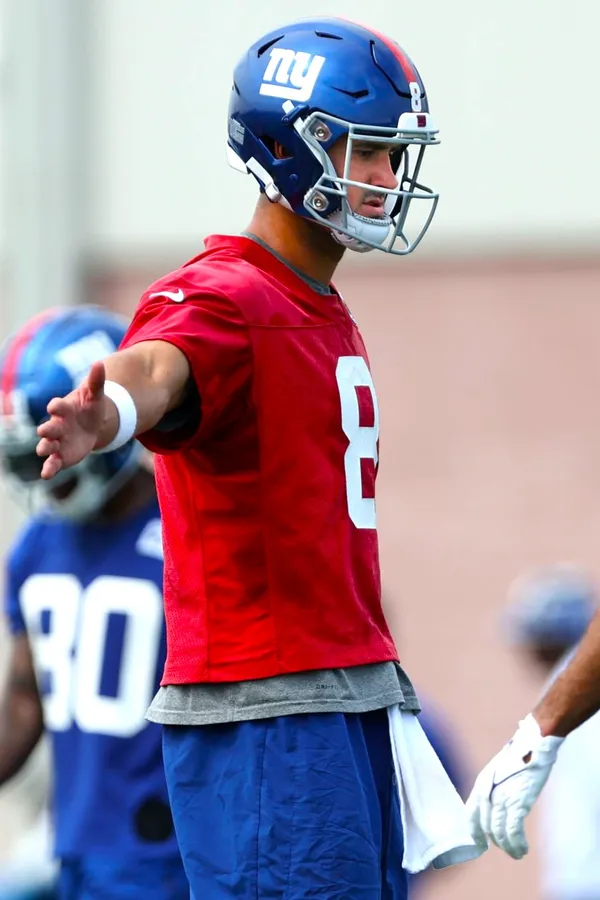 Daniel Jones