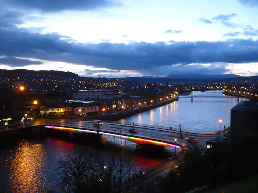 Inverness Fluss Ness Dämmerungsansicht