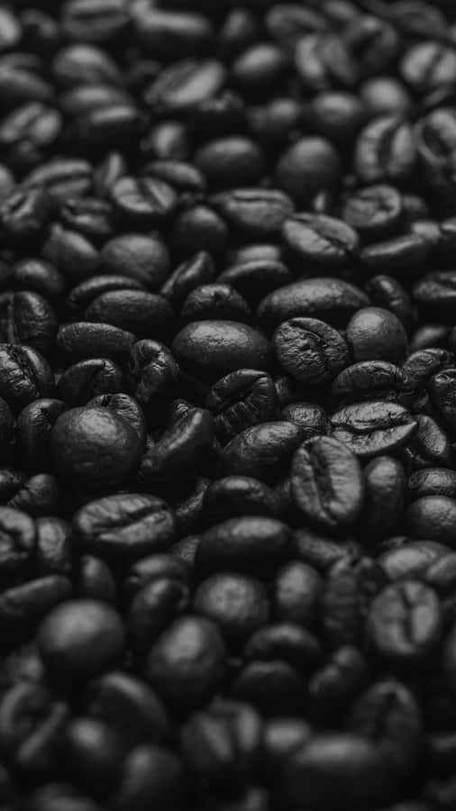 Startedeinen Tag mit einer stimmungsaufhellenden Tasse schwarzen Kaffees