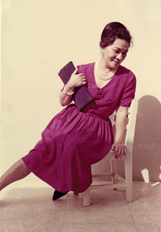 Eleganza di Vestito Viola Vintage