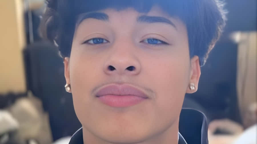 Gros Plan sur Alex Chino