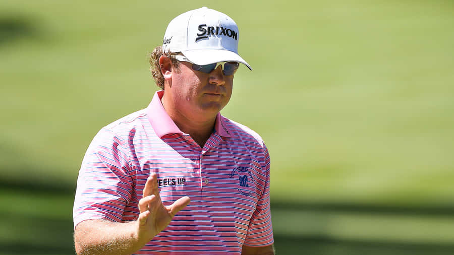 WilliamMcGirt in einem rosa Hemd.