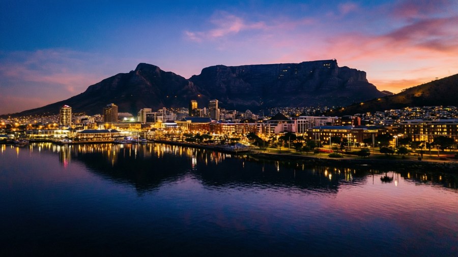 Värikäs ilta Cape Town Waterfrontilla