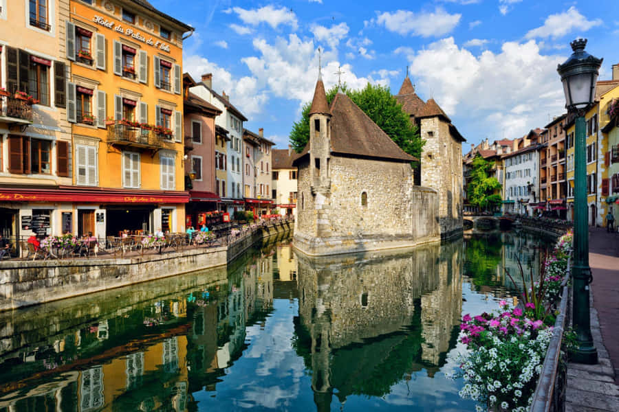 Vista do Canal de Annecy na França