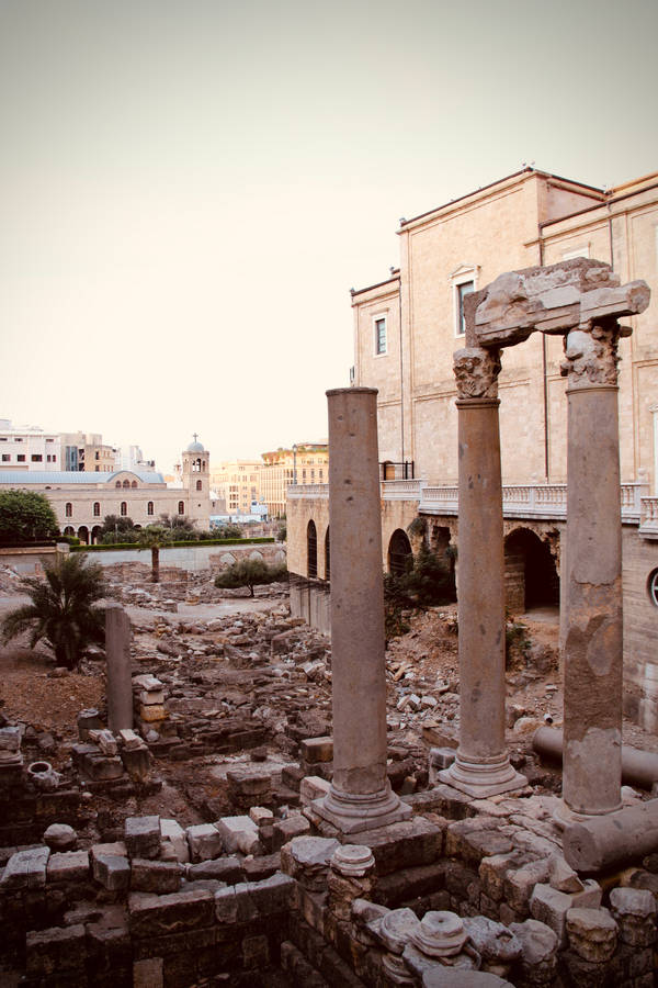 white pillars