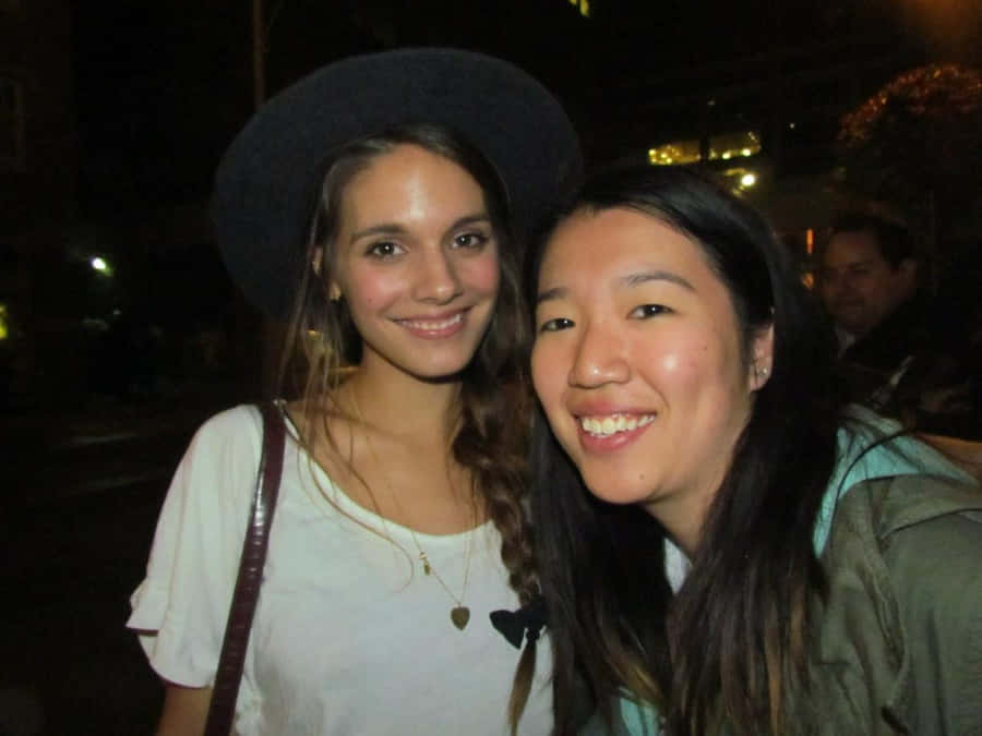 Foto de Fã de Caitlin Stasey