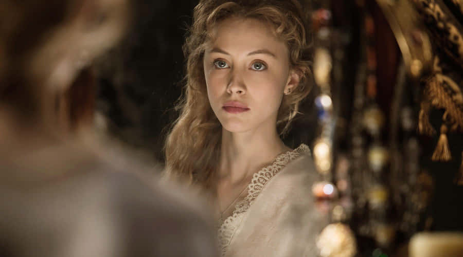 Elegant Vintage Portræt Sarah Gadon