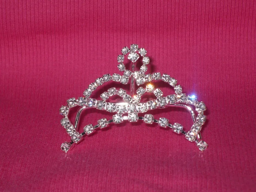 Crown Background