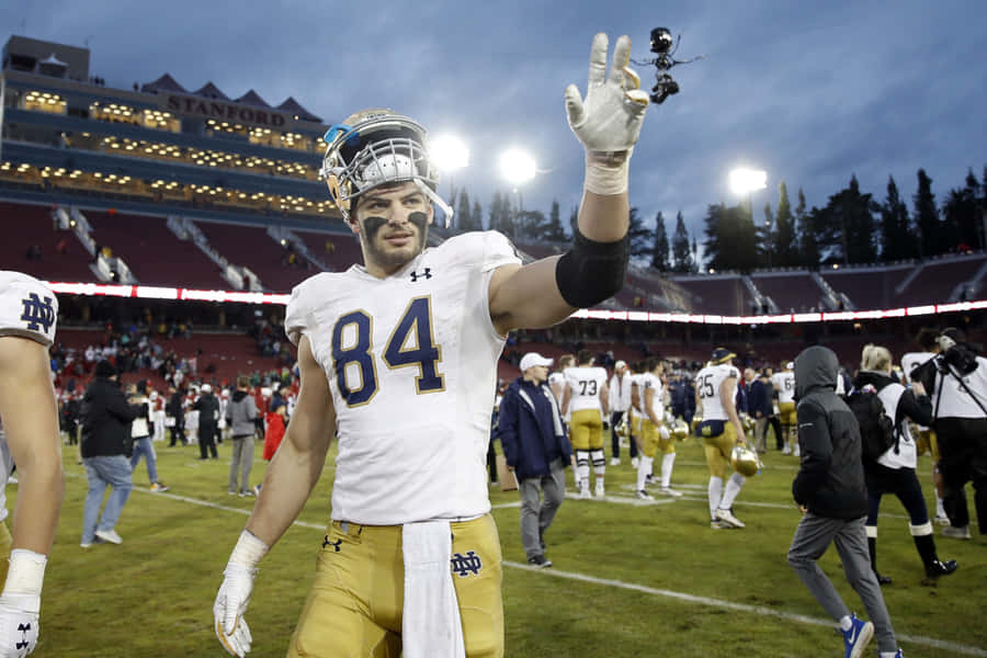 Cole Kmet Aceno de Vitória no Estádio Stanford
