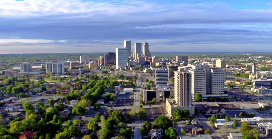 Download Tulsa Oklahoma Horizon Skyline Wallpaper | Wallpapers.com