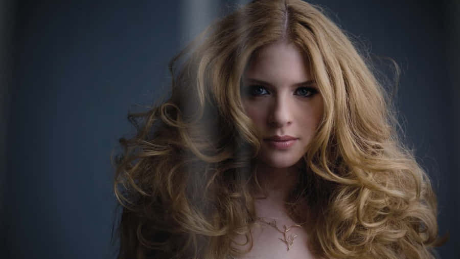 Sguardo Intenso di Rachelle Lefevre