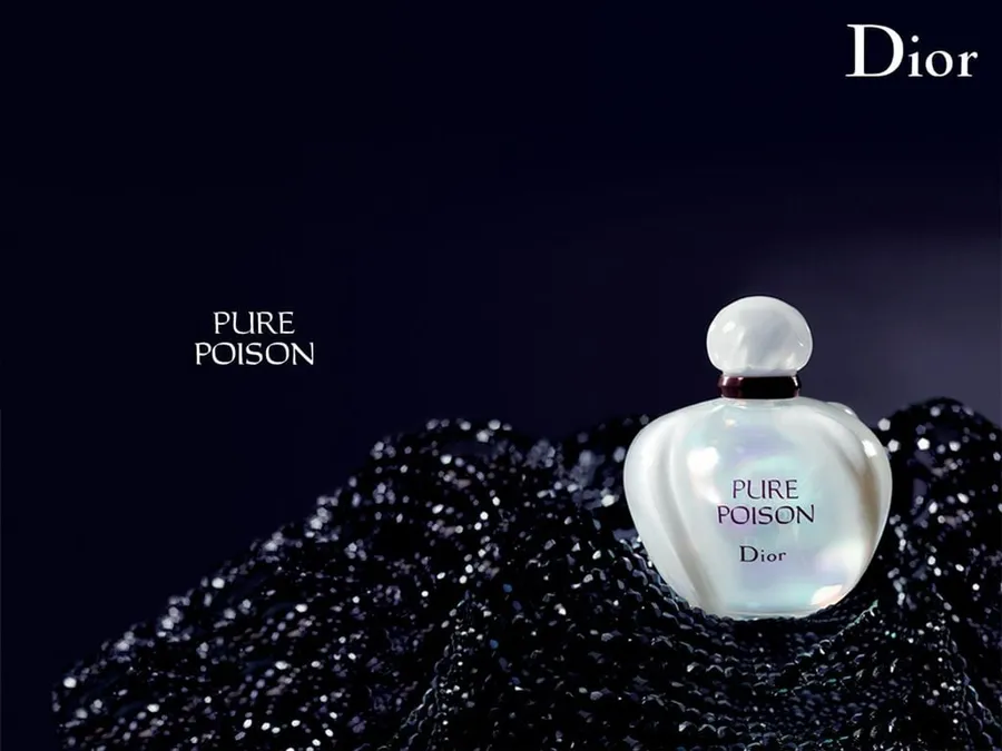 Dior background