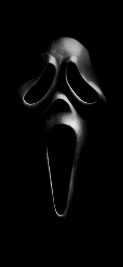 Máscara Ghostface na Escuridão