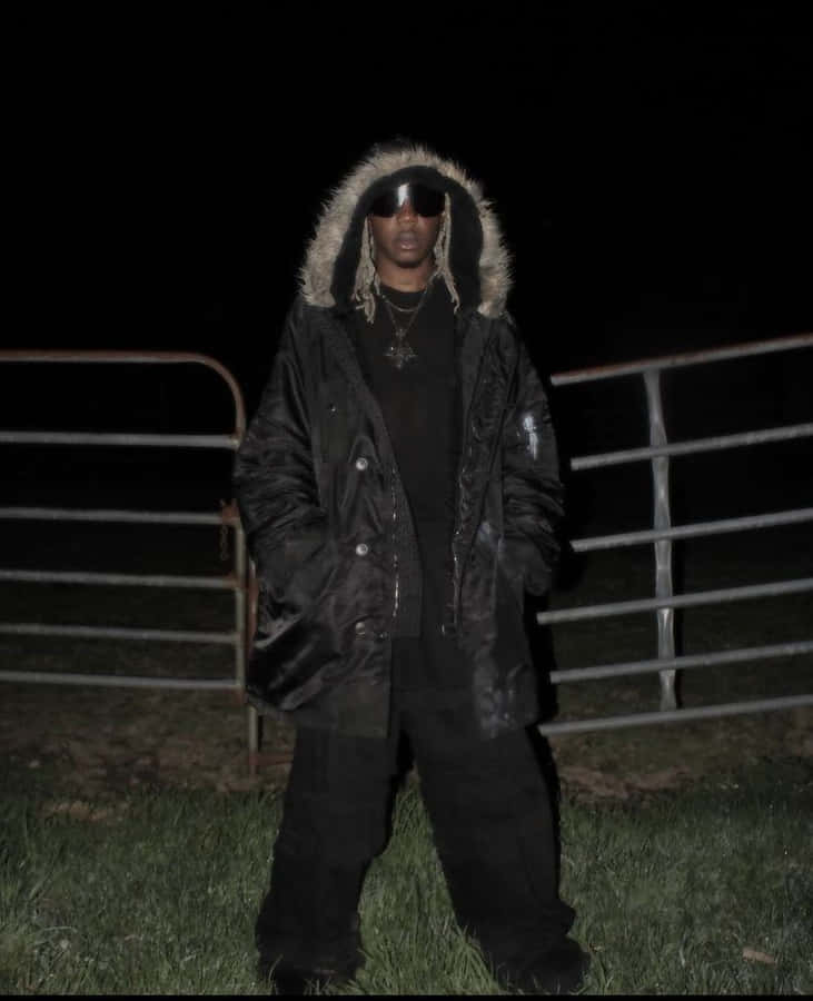 Pose de Moda Noturna em Farmgate