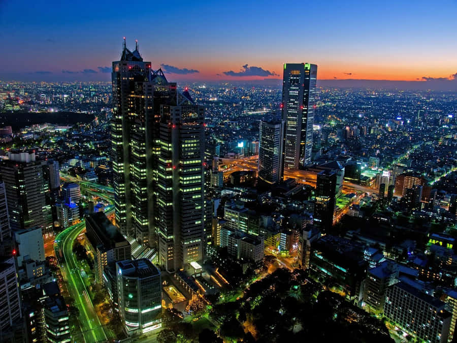 GenießenSie die Schönheit von Tokio bei Nacht.