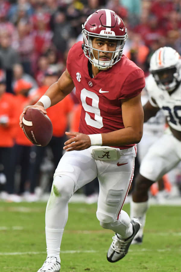 Bryce Young Alabama Quarterback Aktion