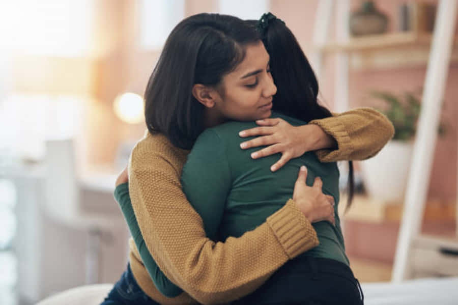 Overvejende Hug Billede Wallpaper