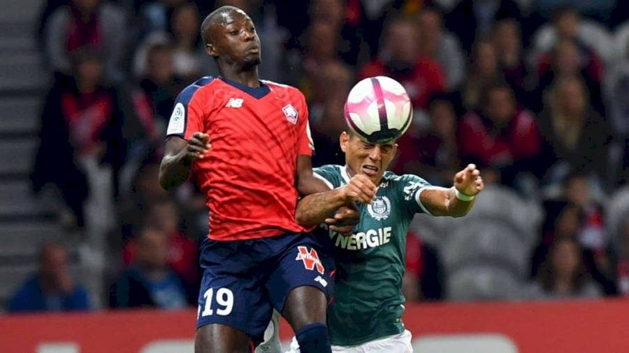 Boubakary Soumare Azione Intensa di Calcio