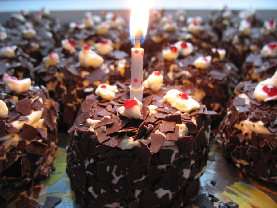 Desfrutedo sabor delicioso da indulgência com Bolo Floresta Negra.
