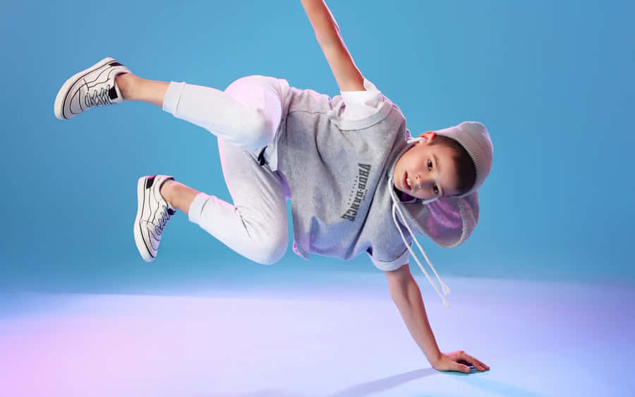 Jugend Hip Hop Tänzer In Aktion.jpg