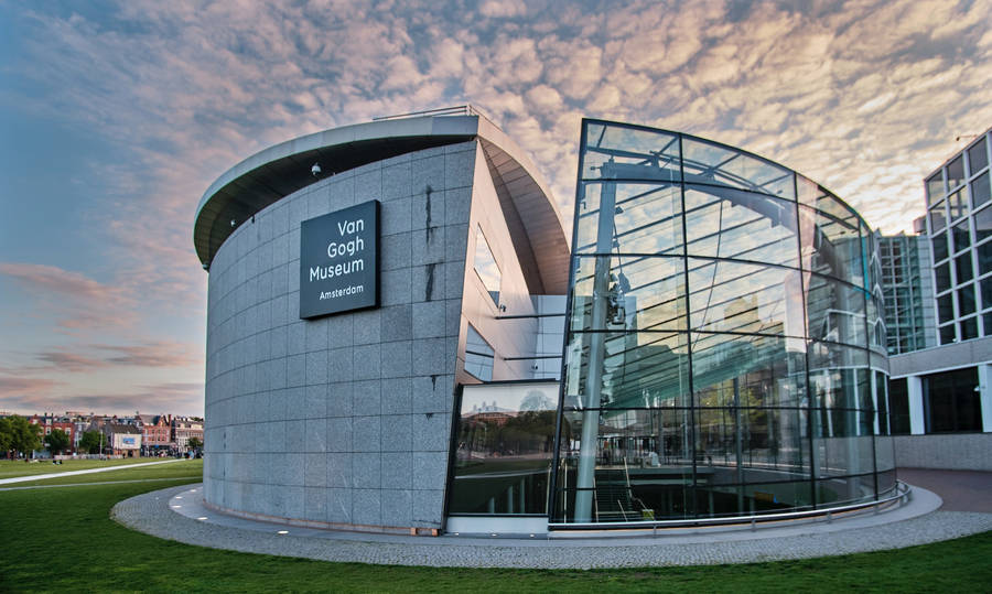 MuseoVan Gogh, edificio ellittico