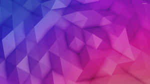 Papel tapiz geométrico abstracto con facetas triangulares moradas y rosas. — Fondos con textura morada Fondos