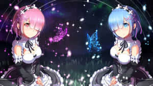Dos chicas sirvientas anime se sientan en un campo de hierba bajo un cielo estrellado con mariposas brillantes. — Anime Live Fondos de pantalla