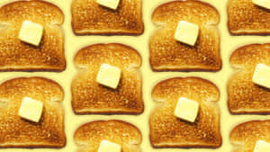 Grade de fatias de pão torrado com manteiga sobre fundo amarelo pálido — Fundo de pão Papéis de Parede