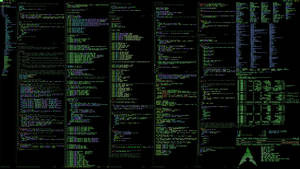 Uma tela preta com código colorido em rolagem e um logotipo de triângulo verde. — Programming Papéis de Parede