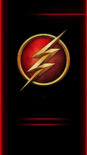 The Flash-Logo mit goldenem Blitz auf rotem Kreis vor dunklem Hintergrund mit roten Neonbalken. — Cooler Blitz Hintergrund Wallpaper