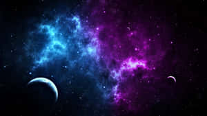 Dos planetas orbitando cerca de una nebulosa azul y púrpura llena de estrellas. — Entre Nosotros en la Galaxia Fondos de pantalla
