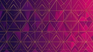 Minimalistisk geometrisk tapet med gentagende mønster af lilla, magenta og guld trekanter.