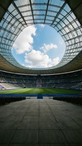 Foto sudut rendah yang dramatis dari Signal Iduna Park