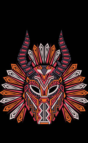 Topeng suku bergaya dengan pola geometris dalam warna oranye, merah muda, dan putih di atas latar belakang hitam.