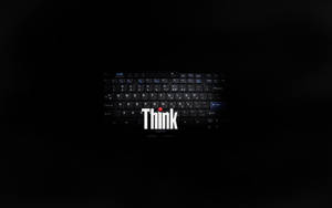 Teclado de laptop preto com logotipo Think branco brilhante e ponto vermelho contra fundo escuro. — Tablet Bmw Foto Papéis de Parede