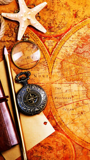Mapa vintage com bússola de estrela-do-mar e astrolábio para viagem aventureira. — Map Papéis de Parede