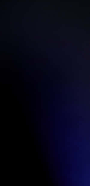 Mörk gradient som tonar från svart till indigoblå. — Cloud iPhone Bakgrundsbilder
