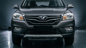 Detaljerad närbild av Lifan X60 frontdesign.