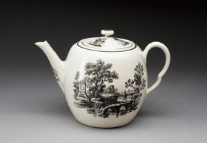 Teapot by Worcester Porcelain Factory, created c. 1785, in Soft-paste porcelain with black transfer-printed decoration. Download this artwork as a high-resoluti — Worcester Porcelain Factory Wallpaper