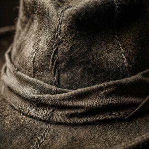 Close-up tekstur detail dari kain Topi Seleksi.