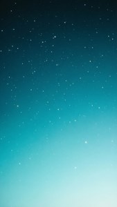Ein beruhigendes Gradient-Wallpaper in Türkis mit Sternen, das an einen friedlichen Nachthimmel erinnert.