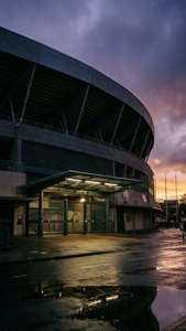 Schemering buitenkant van Eden Park met modern stadionontwerp